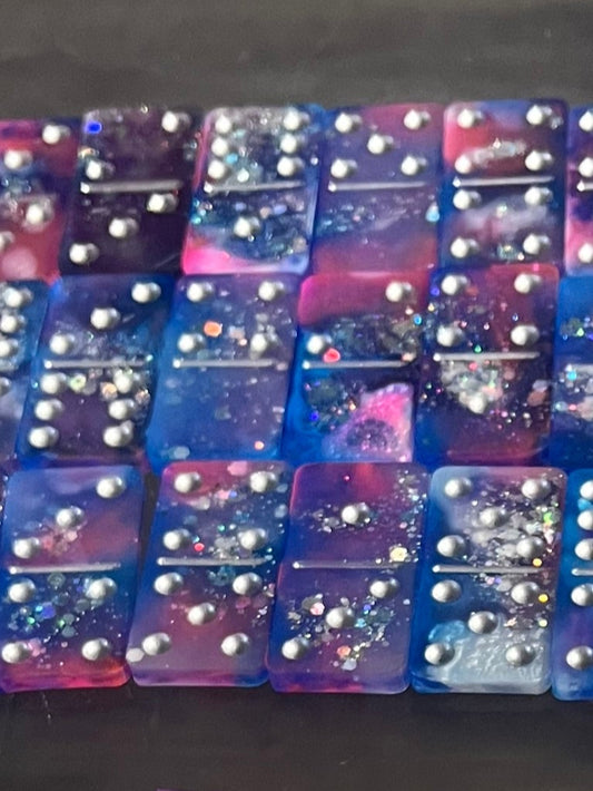 Tri-color and glitter domino set